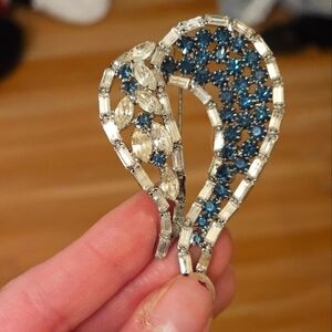 Vintage blue and clear Rhinestone pin